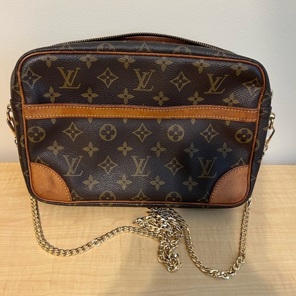 LV Trocadero Monogram 23 - Picture 1 of 13